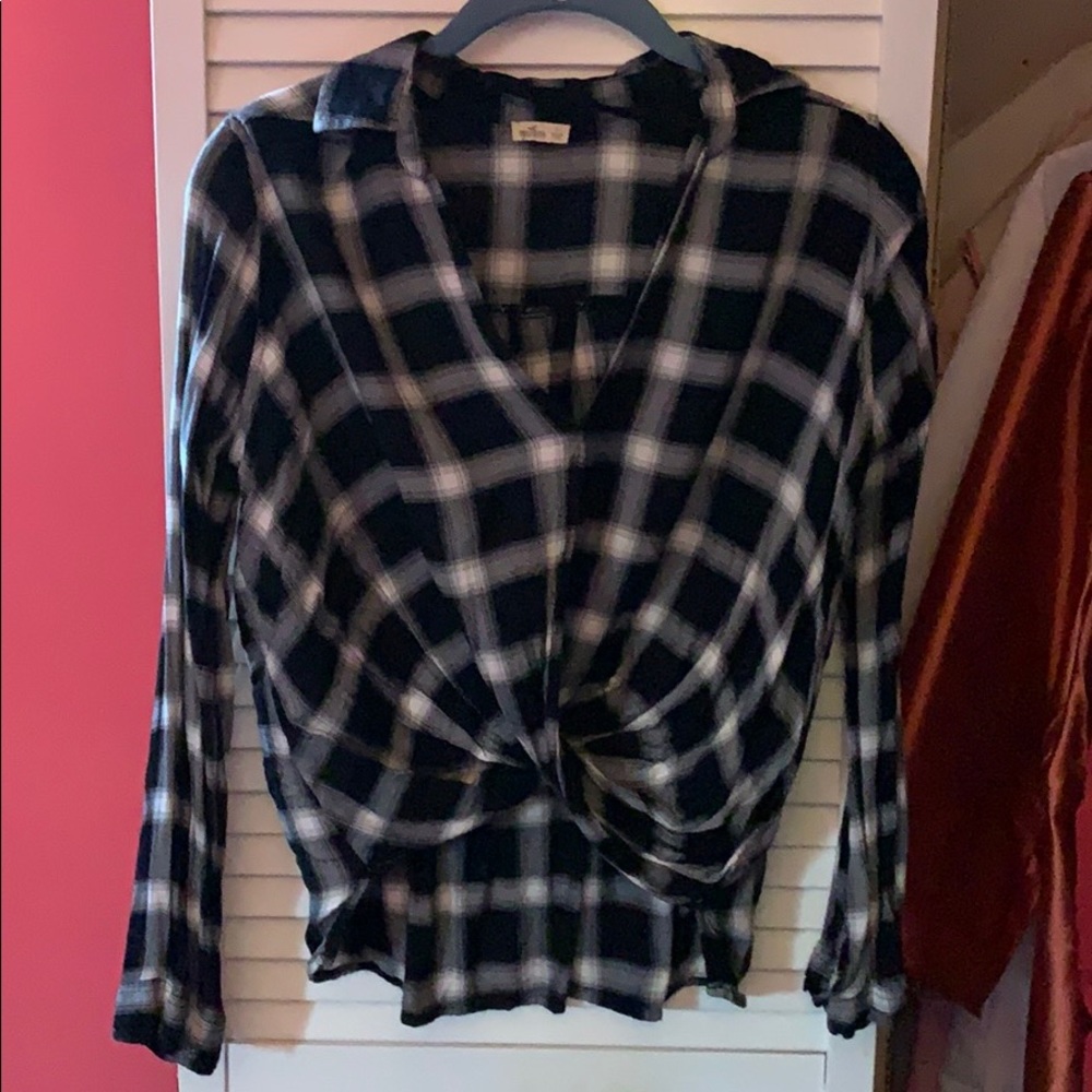 Long sleeve knit shirt